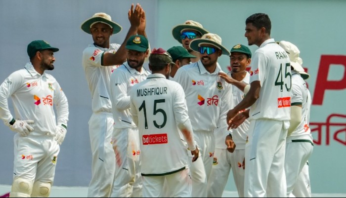 সিলেট টেস্টে জয়ের দ্বারপ্রান্তে বাংলাদেশ
